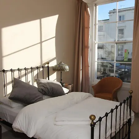 Clifton One Bed Flat ブリストル